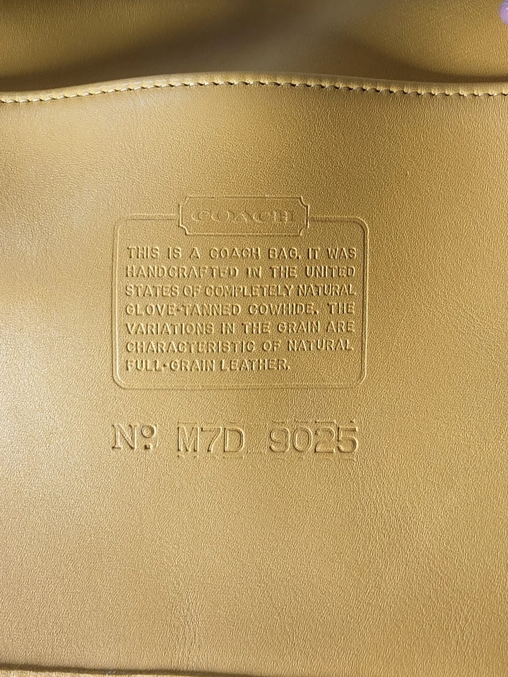 Vintage Coach Ergo Zip 9025 Yellow Glove-Tanned Leather Shoulder Bag – 1997 USA